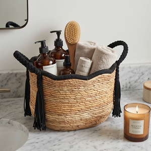 Cesta de almacenamiento de jacinto de agua natural con borlas negras, organizador de baño festoneado tejido a mano, contenedor con logotipo personalizado, venta al por mayor - Product Image 4