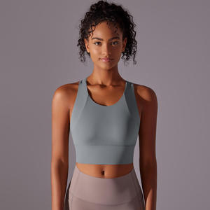 Sujetador deportivo verde de alto soporte para mujer con diseño de espalda cruzada para entrenamiento físico - Product Image 5