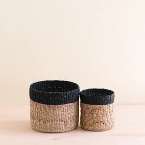 Juego de 2 Cestas de Mimbre con Borde Superior Negro, Cesta de Almacenamiento Hecha a Mano, Venta al por Mayor, Ecológica, Hecha en Vietnam - Product Image 1