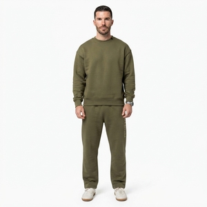 Conjunto Deportivo para Hombre en Verde Oliva, Sudadera con Cuello Redondo y Pantalones Jogger, Traje de Dos Piezas, Ropa Casual de Calle y para Estar en Casa - Product Image 1
