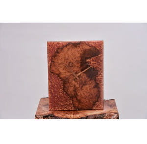 Horloge murale artisanale en bois et résine époxy, idéale pour offrir et décorer la maison, pièce décorative arrondie pour restaurant et hôtel - Product Image 3