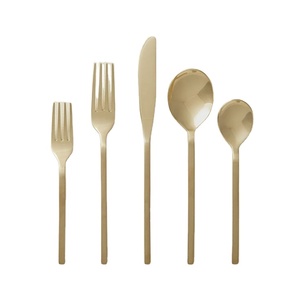 ชุดช้อนส้อมสแตนเลสสำหรับร้านอาหาร โรงแรม ส่งเร็ว กำลังเป็นที่นิยม ชุดมีด ส้อม ช้อน ชุดเครื่องใช้บนโต๊ะอาหาร สีเงิน - Product Image 1