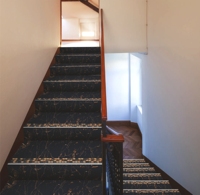 Carreaux de marche d'escalier en marbre noir de qualité supérieure 300x1200mm, épaisseur 9mm, imperméables et ignifuges, design moderne, application intérieure Inde