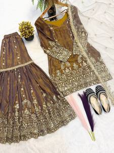 Ensemble Anarkali brodé or avec dupatta pour femme – Tenue traditionnelle indienne et pakistanaise pour mariage, longueur ras du sol, coupe classique - Product Image 5