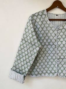 Chaqueta Acolchada de Algodón Kantha Sanganeri Jaipuri para Mujer, Ecológica, Transpirable, para Otoño e Invierno, Largo Regular, Estampado Floral, Blanca - Product Image 3