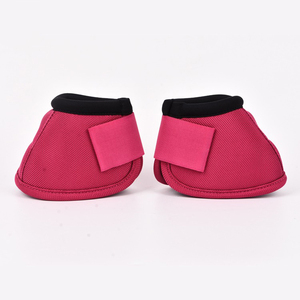 Protège-tibias pour chevaux de qualité supérieure, faible MOQ, prix abordable, vente en gros, équipement équestre durable et confortable, fabriqué au Pakistan - Product Image 1