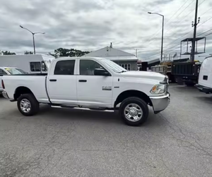 Camion RAM 2500 4x4 Crew Cab 2018 d'occasion 100% propre, essence, livraison pour entrepreneurs en construction, exportation - Product Image 6
