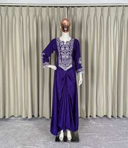 Conjunto de Top y Dhoti de Crepé Francés Bordado con Microforro y Costuras Completas para Mujer, Disponible en Tallas M, L, XL y XXL - Product Image 4