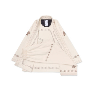 Uniforme de Artes Marciales Blanco para Jiu-Jitsu, Modelo Albino & Preto Barrier Gi, con Diseño de Bordado de Alambre de Púas y Detalles Blancos - Product Image 1