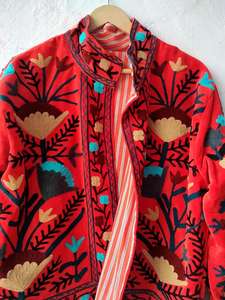 Veste en velours bohème Suzani orange brodée : Manteau indien fait main - Product Image 2