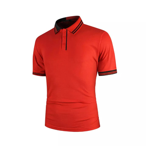 T-shirt gris court pour homme en maille tricotée de haute qualité, anti-plis, avec logo personnalisé imprimé sur toute la surface, col rond, performance. - Product Image 4