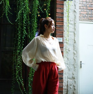 Nouvelle collection de pantalons en soie et lin pour femmes Luxe de haute qualité Conçu pour un confort et une élégance sans effort - Product Image 5