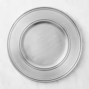 Assiette de présentation en fer finition vintage, vaisselle décorative pour la décoration de banquets et de réceptions - Product Image 1