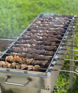 Barbecue au charbon de bois portable avec support pour grillades et barbecues en plein air - Product Image 5