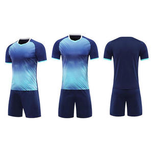 Maillots de football personnalisés de qualité supérieure, respirants et à séchage rapide, shorts pour hommes adultes, ensembles uniformes en polyester à dégradé de couleurs - Product Image 4