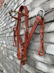 Ensemble de têtière et de collier de poitrail en cuir brun Misha International MI-WBC-01, style western, orné de motifs floraux, équipement équestre personnalisé - Product Image 2