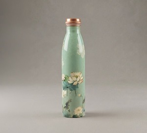 Botella de Agua de Cobre Puro con Diseño Floral de Loto, a Prueba de Fugas, Ayurvédica, Reutilizable y Ecológica - Product Image 6