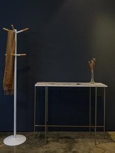 Soporte de ropa moderno con recubrimiento en polvo con ganchos - Product Image 6