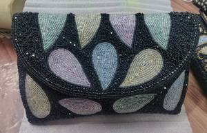 Bolso de Mano Tipo Clutch de Lujo Hecho a Mano con Cuentas y Mariposas para Mujer, Bolso de Fiesta Negro con Lentejuelas, Bolso de Mano para Boda Bordado con Cristales - Product Image 4