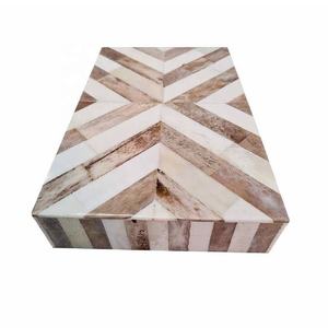 Joyero decorativo en blanco y negro de alta calidad, caja de almacenamiento de joyas, organizador de joyas con incrustaciones de resina hechas a mano a precio al por mayor - Product Image 3