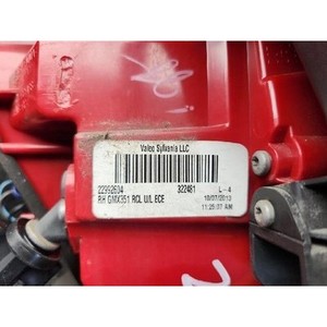 Feu arrière droit LED d'occasion OEM pour Malibu 2012-2016 22992604 - Product Image 4