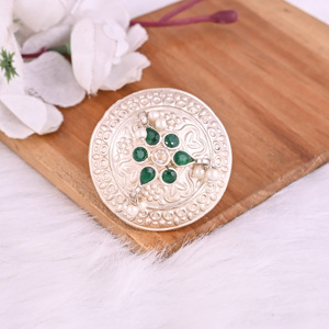 Anillo Grande Ajustable Boho con Diseño Floral de Gemas de Perla y Hidroperlas Verdes - Product Image 4