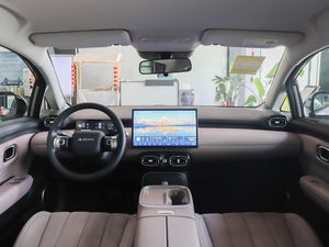 Mini Auto Eléctrico 2025 UT, Gran Oferta, Vehículo de Nueva Energía para Exportación, Autonomía de 330/420 km - Product Image 5