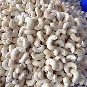 Nueces de Anacardo Crudas Comestibles a Granel, Listas para Enviar, Calidad Premium WW320, MOQ Bajo - Product Image 1