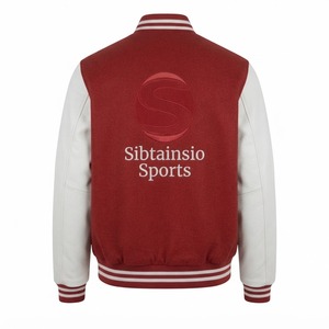 Blouson universitaire rouge et blanc brodé, style bomber, avec manches en cuir contrastant et col et poignets en tricot côtelé rayé – Vente en gros - Product Image 6