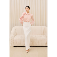Chemisier élégant pour femme avec applique florale 3D et manches transparentes, prêt à être expédié, idéal pour le bureau, vente en gros, fournisseur d'usine