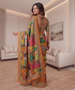 Sari traditionnel en coton avec imprimé numérique Ajrakh et travail de miroir pour femmes, tenue de mariage Inde Pakistan 85324 DVD ON5176 - Product Image 3