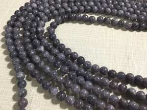 ลูกปัดหยกสีเทาหมาชานทรงกลมสองเส้นเต็มเส้น สำหรับทำเครื่องประดับ DIY ขายส่ง - Product Image 5