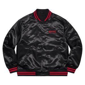 เสื้อแจ็กเก็ตบอมเบอร์ผ้าซาตินสำหรับผู้ชายเสื้อแจ็คเก็ตผ้าซาตินผ้าบางอบอุ่นปักลายผ้าโพลีเอสเตอร์ให้ความอบอุ่นด้านหลังเรียบแฟชั่นใหม่2023 - Product Image 1