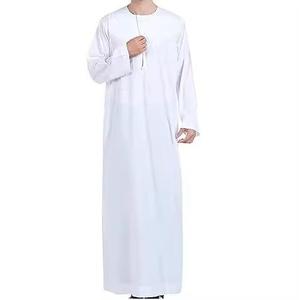 <b>Men's</b> White Cotton <b>Thobe</b> Long Sleeve Floor Length Round Neck Modest Islamic Robe For Prayer Middle East Style Bulk Manufacturer - Product Image 1
