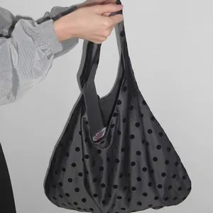 Sac à main léger à texture unique à pois, sac fourre-tout coréen de niche à pois grande capacité - Product Image 3