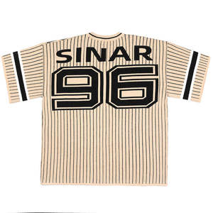 ผู้ผลิตเสื้อสเวตเตอร์แขนสั้นผู้ชายแบบมีโลโก้ตามสั่ง เสื้อถักลำลองสำหรับฤดูร้อน เสื้อจั๊มเปอร์ถัก เสื้อฟุตบอลถัก เสื้อเจอร์ซีย์ถักแบบสั่งทำ - Product Image 6
