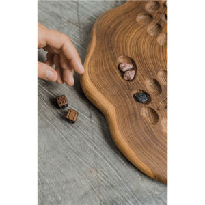 Juego de Mesa Ludo de Madera Hecho a Mano, Juego de Estrategia de Madera Sólida con Borde Natural de Lujo, Regalo para Adultos y Familias, Decoración Premium para el Hogar - Product Image 2