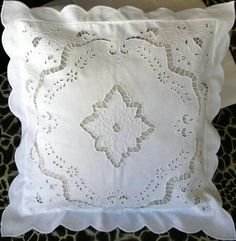 Lujosas fundas de almohada bordadas a mano de estilo europeo, artesanías de costura y punto de cruz, acepta pedidos a granel, nuevo - Product Image 3