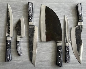 Ensemble de 6 couteaux de chef en acier Damas forgé à la main, écologiques, avec étui en cuir véritable pour la cuisine et le barbecue - Product Image 3
