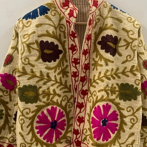 TNT Tissu Suzani Broderie à la main Cadeau de demoiselle d'honneur d'hiver | Veste d'hiver TNT | Vêtements pour femmes - Product Image 1