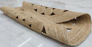 พรมปูพื้นทรงกลมลายหอยเชลล์สไตล์โบโฮ ทอมือจากเส้นใยปอกระเจา ตกแต่งบ้านสไตล์เรียบง่ายแบบธรรมชาติ - Product Image 6