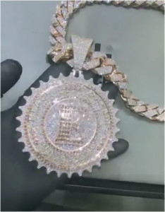 Collar de Diamantes Completo para Hombre de la Marca E Diamond Hip-Hop, Colgante de Moissanita Personalizado con Diseño de Engranaje, Venta al por Mayor para Unisex - Product Image 2