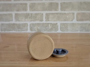 Boîte de rangement compacte et moderne avec finition multicouche, couvercle sécurisé, joint hermétique, protection contre l'humidité, organisateur de cuisine durable - Product Image 3