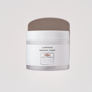 [What Skin] Loción Iluminadora para Imperfecciones, Extracto de Centella Asiática, Niacinamida, Ácido Glicólico, Triple Acción Antienvejecimiento, Aclarante - Product Image 1