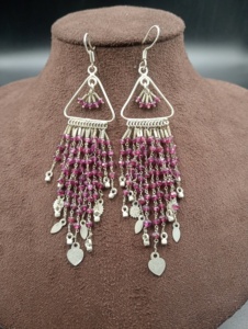 ต่างหูห่วงประดับพู่สไตล์โบฮีเมียน Amaira Jewels สำหรับผู้หญิง ชุบทอง โลหะผสม มุกเทียม เครื่องประดับงานแต่งงาน สไตล์ชาติพันธุ์ ทันสมัย - Product Image 3