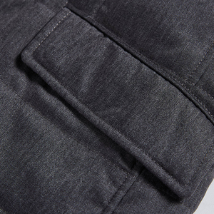 Blouson matelassé pour homme style chinois à col mandarin, couleur unie, rembourrage en polyester, coupe ajustée, manches classiques, simple boutonnage, idéal pour l'hiver - Product Image 6