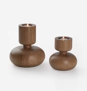 Supports de bougies en bois faits à la main de haute qualité, design attrayant, sculptés à la main, piliers de bougies accrocheurs – Prix de gros - Product Image 4