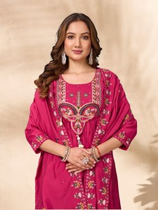 Conjunto de Vestido Anarkali de Seda Romana Bordado de Diseñador para Mujer |   Colección Premium Boutique |   Fabricante de Ropa OEM - Product Image 3