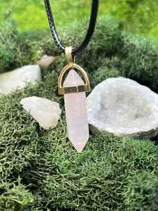 Colgante de cuarzo rosa en forma de lápiz para decoración del hogar, regalo y manualidades, precios al por mayor - Product Image 2