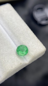 Certified Natural Zambian Emerald Round Shape Cut Stone With Good Luster Loose Gemstone For Making Jewelry 1.14 Carat. - Product Image 4
